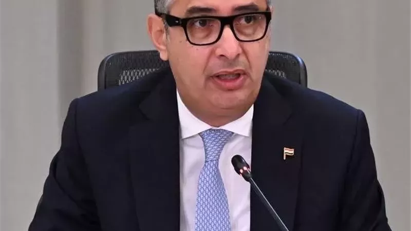 وزير التموين يوجه برفع درجة الاستعداد القصوى وتأمين توافر السلع
