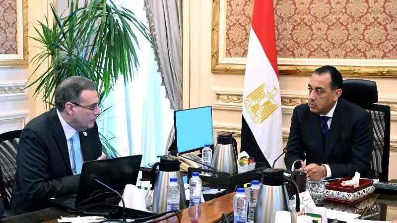 مدبولي يتابع مع رئيس 