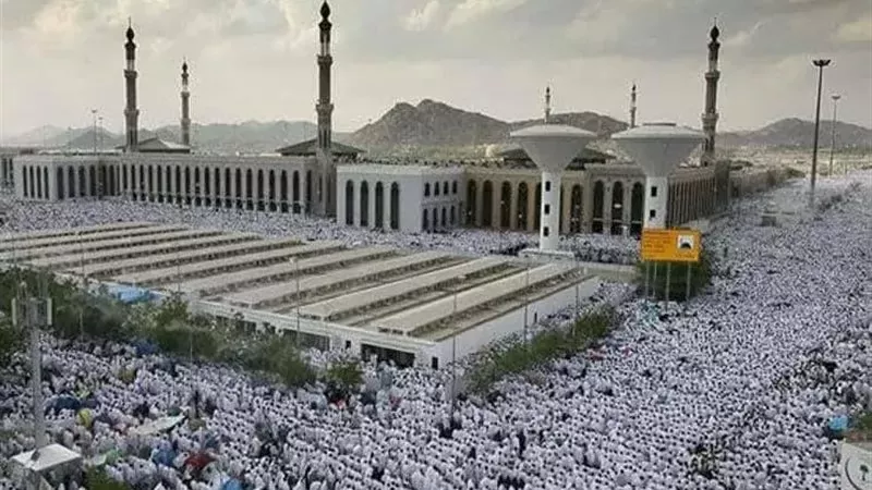الإفتاء: من السنة الجمع بين صلاتي الظهر والعصر يوم عرفة