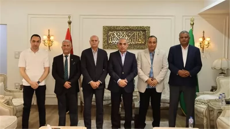 لجنة إدارة االنادي الإسماعيلي مستمرة في عملها