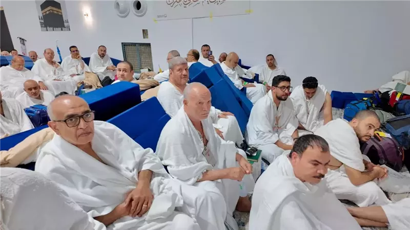 التضامن:حجاج الجمعيات الأهلية يواصلون أداء المناسك على صعيد عرفات