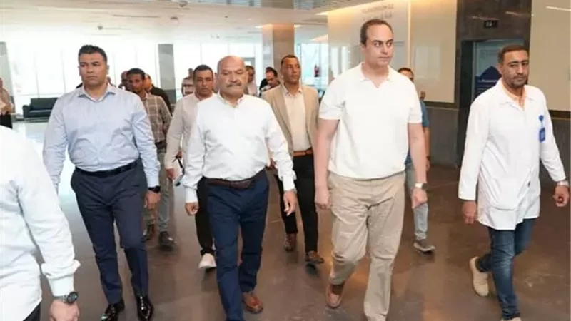 رئيس «الرعاية الصحية» يتابع انتظام الخدمات الطبية خلال عيد الأضحي