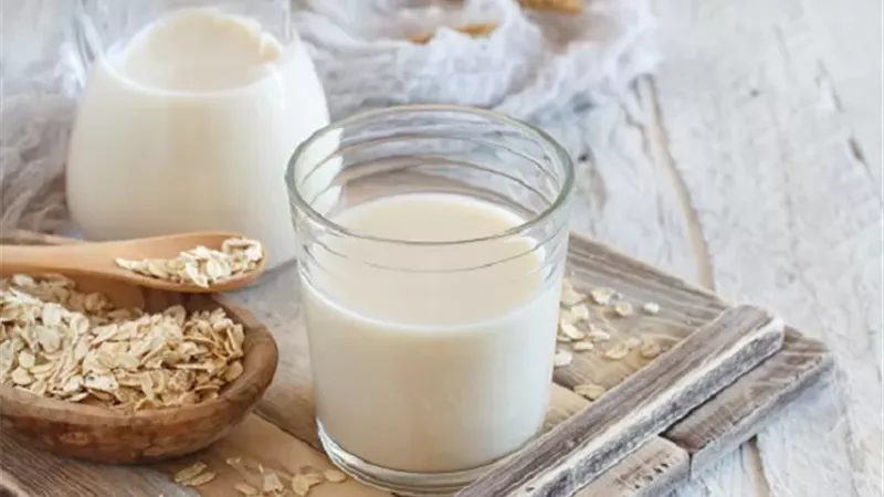 5 أسباب تجعل حليب الشوفان غير مناسب للجميع