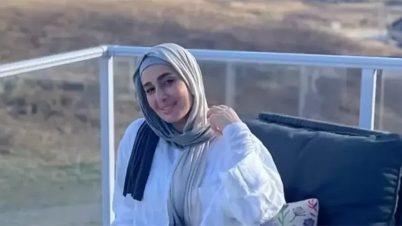 حلا شيحة تعيد إحياء ذكريات نادرة مع عامر منيب
