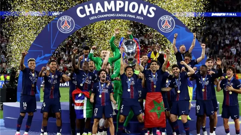 رسالة من ماكرون لباريس سان جيرمان بعد التتويج بدوري أبطال أوروبا