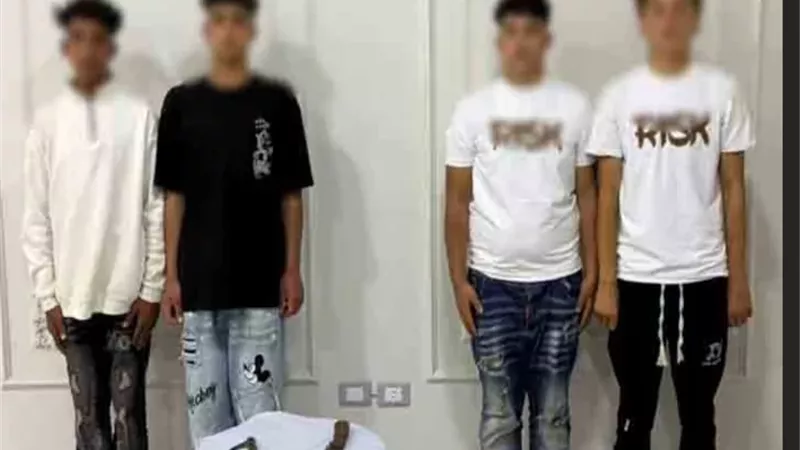 ضبط 4 طلاب اشتبكوا بأسلحة بيضاء أمام جامعة بالعريش