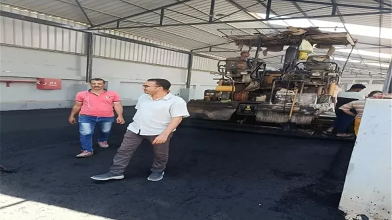 بدء رصف مجمع مواقف المنيا المطور على طريق مصر - أسوان الزراعي