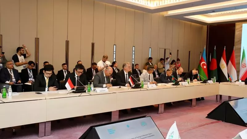 وزير البترول يشارك في اجتماع وزراء الطاقة بمجموعة الدول الثماني