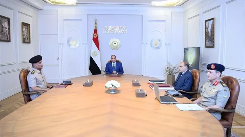 الرئيس السيسي يتابع جهود القوات المسلحة في دعم خطط التنمية