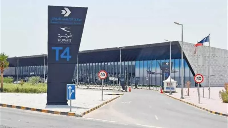 استئناف رحلات 
