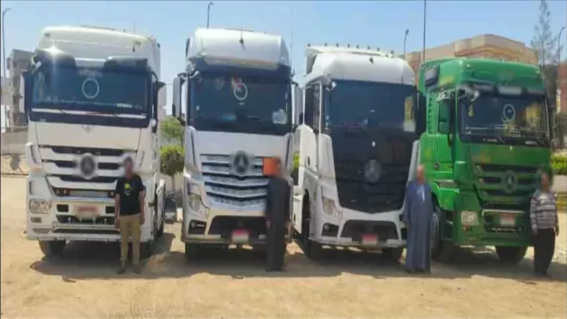 ضبط مرتكبي واقعةالاستعراض بسيارات النقل وإعاقة حركة السيربالبحيرة