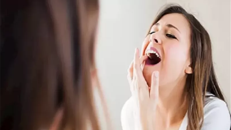 التهاب اللثة قد يهدد القلب والأوعية الدموية