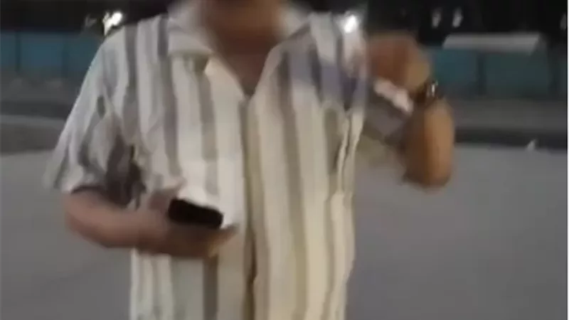 كشف ملابسات فيديو مشاجرة سائق نقل ذكي وراكب «أجنبي» بمحور المشير