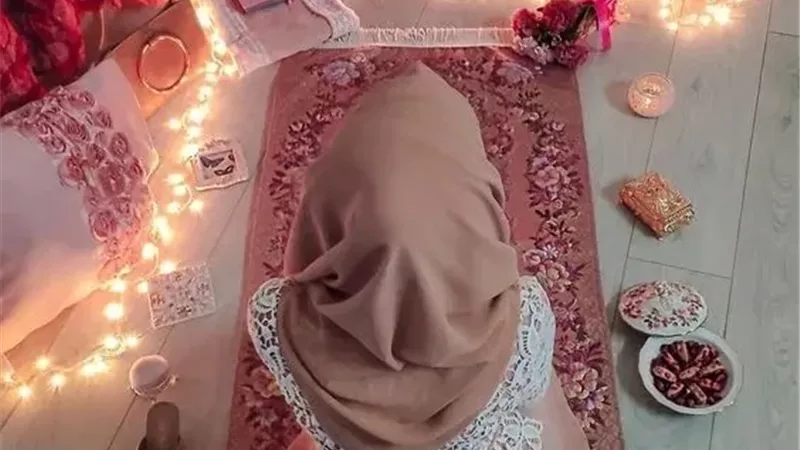 من فاتته صلاة في السفر كيف يقضيها بعد عودته؟