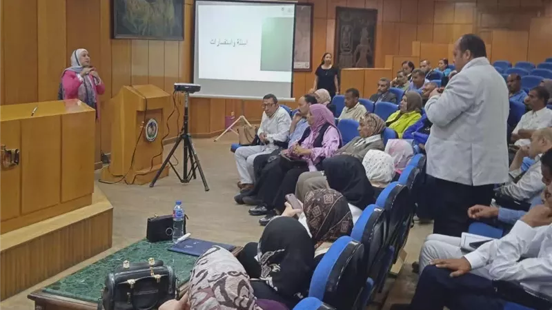 ندوة تعريفية بالمشروعات الخضراء الذكية في المنيا