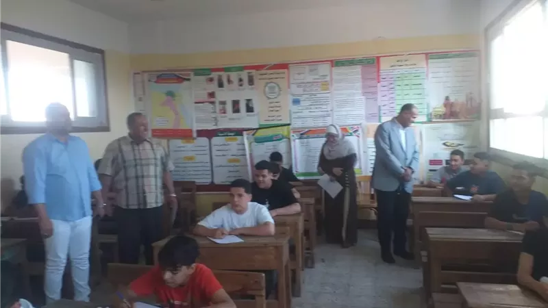 130 ألف طالب يؤدون امتحان اللغة العربية بالدقهلية