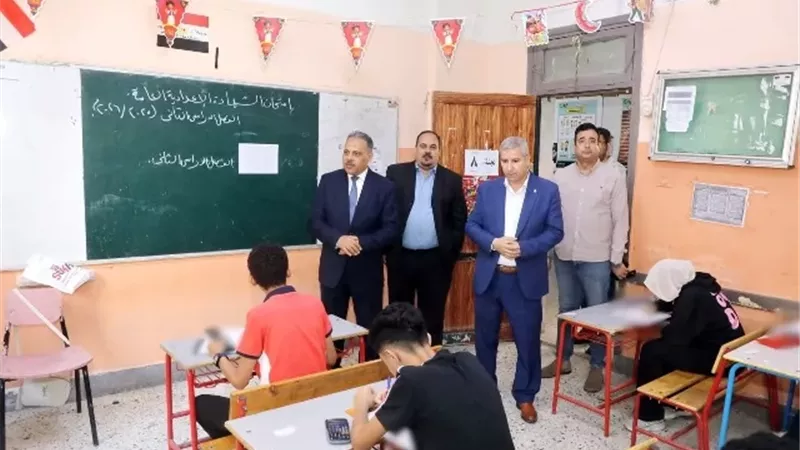 الهدوء يسود امتحانات الفصل الدراسى الثانى الإعدادية بالشرقية