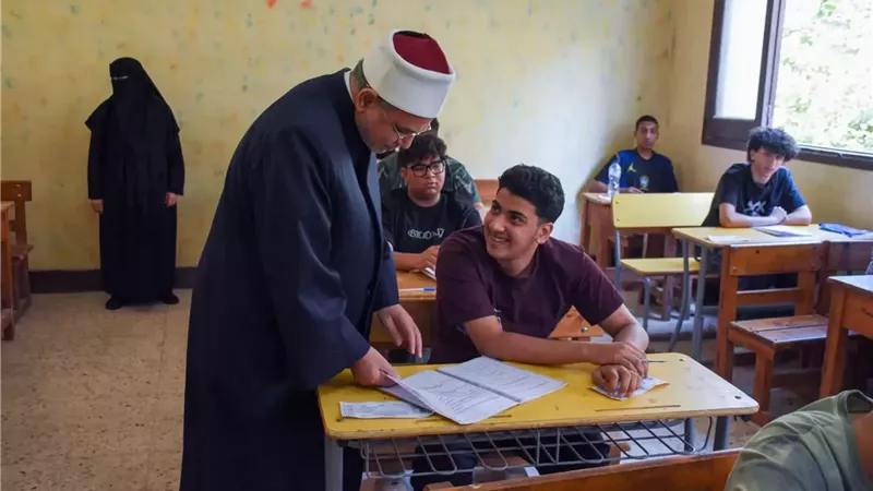 رئيس جامعة الأزهر لطلاب الثانوية: ننتظركم في رحاب الجامعة