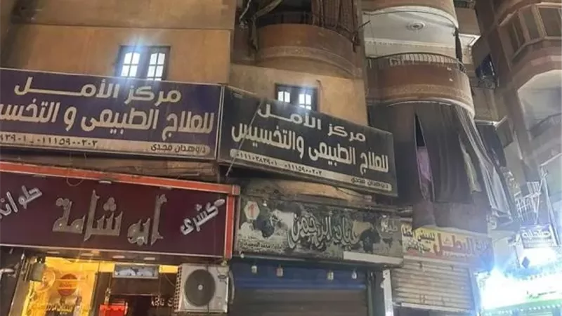 محافظ الجيزة: 10 آلاف جنيه إعانة لـ60 أسرة متضررة بعقارى طهرمس
