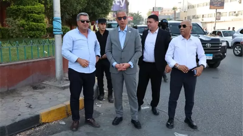 محافظ الجيزة يتابع أعمال صيانة ورفع كفاءة مطلع كوبري أكتوبر