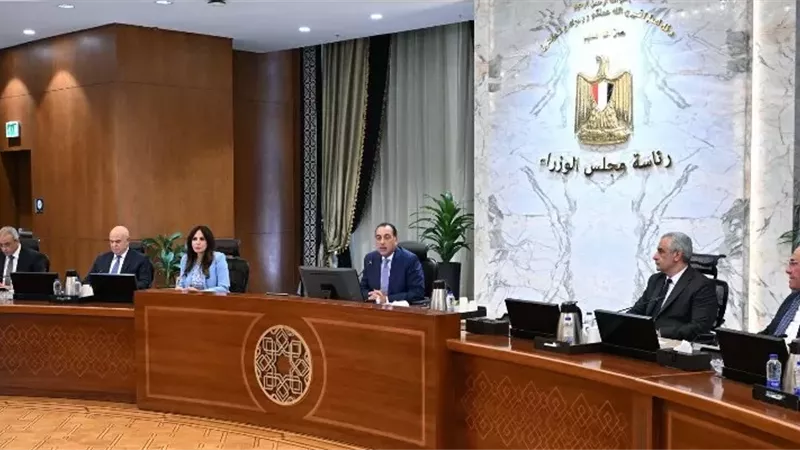 مدبولي يتابع موقف تنفيذ مشروعات المبادرة الرئاسية 