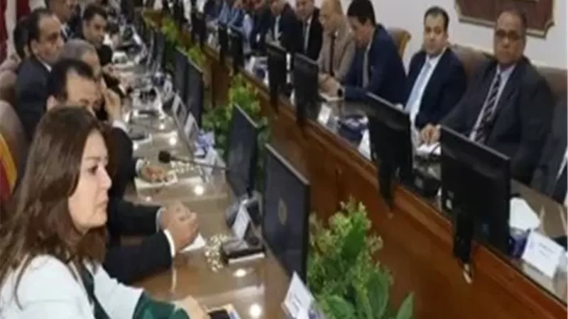 انطلاق البرنامج التدريبي للمرشحين لشغل منصب رئيس جامعة