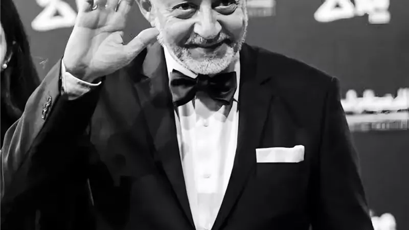 مهرجان القاهرة السينمائي الدولي ينعي الفنان الكبير عبد العزيز مخيون