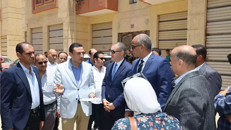 محافظ كفرالشيخ يتفقد أعمال تغذية الكهرباء