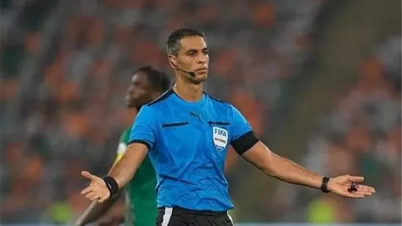إشادة بـ أمين عمر وطاقم التحكيم المصري بعد التألق في مونديال 2026