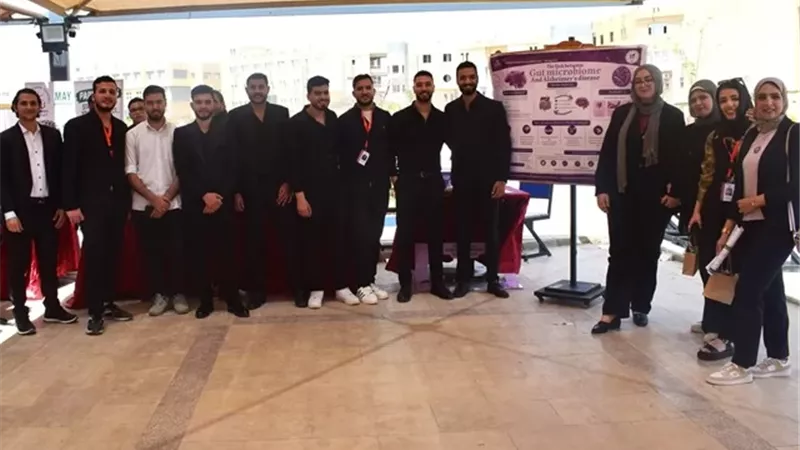 الإستخدام الأمثل للمضادات الحيوية بصيدلة الجامعة المصرية الروسية.. صور