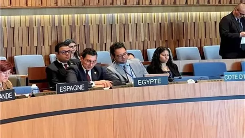 رئيس الأولمبية المصرية يهنى جوهر نبيل بإنتخابه في اليونسكو