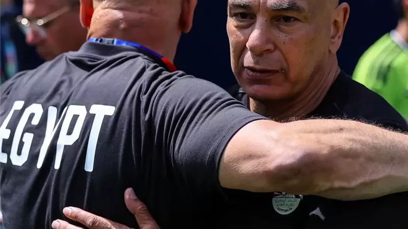 شوبير: العالم يتحدث عن الفراعنة.. وحسام حسن فاجأ الجميع