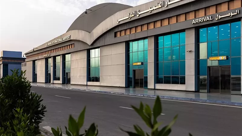 وصول أول رحلة لنقل السياح من رومانيا إلى مطار العلمين