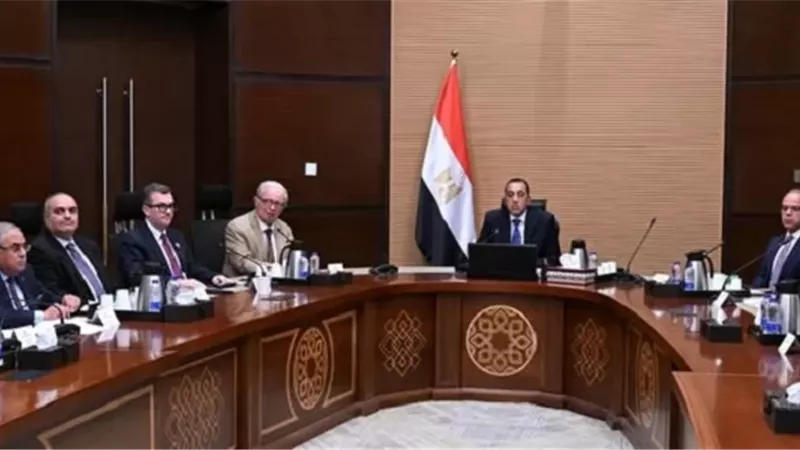 رئيس الوزراء يستعرض ملامح الخطة التنفيذية لوثيقة سياسة ملكية الدولية