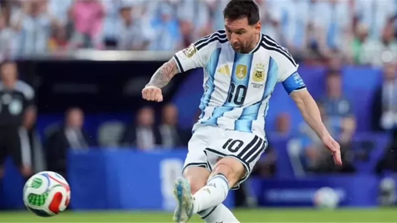 إنجاز تاريخي الأسطورة ميسي يصل للمباراة 200 في كأس العالم