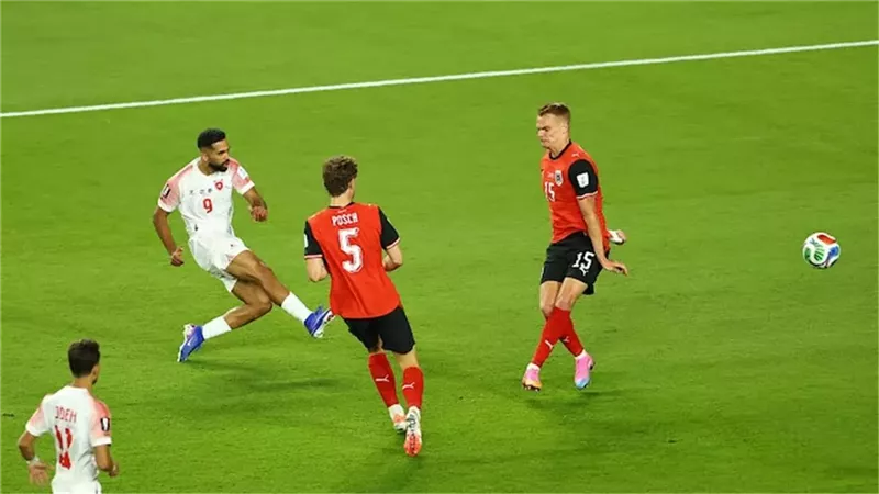 النيران الصديقة تمنح النمسا التقدم على الآردن..هدف عكسي من يزن العرب