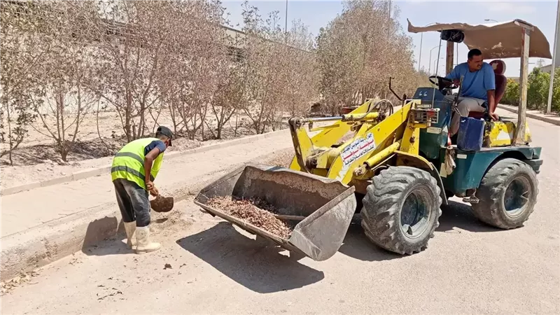 رئيس جهاز السويس الجديدة تتابع حملات النظافة بالحي الصناعي