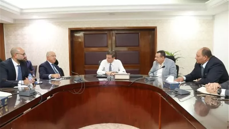 الزراعة تبحث توسيع مبادرة القرية المنتجة مع اتحاد الصناعات