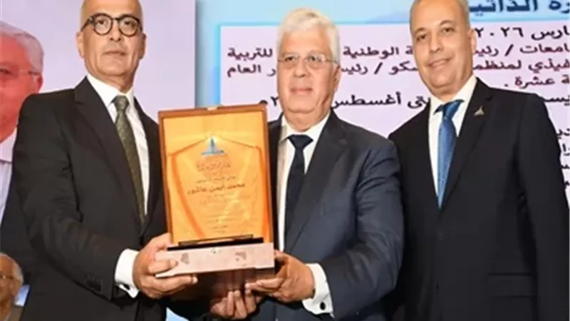 رئيس جامعة عين شمس يشهد فعاليات المؤتمر العلمي لكلية الهندسة
