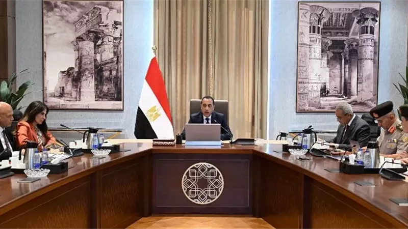 مدبولي يواصل متابعة استعدادات تنفيذ المرحلة الثانية من 