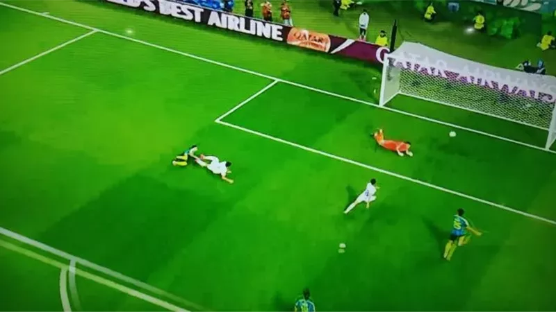 لويس دياز نجم كولومبيا يضرب منتخب اوزباكستان بالهدف الثاني
