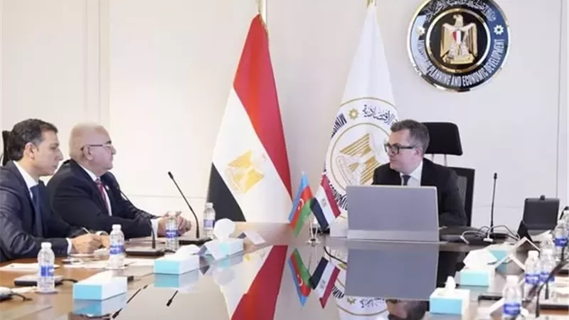 وزير التخطيط يبحث مع سفير أذربيجان سبل تعزيز الشراكة التنموية