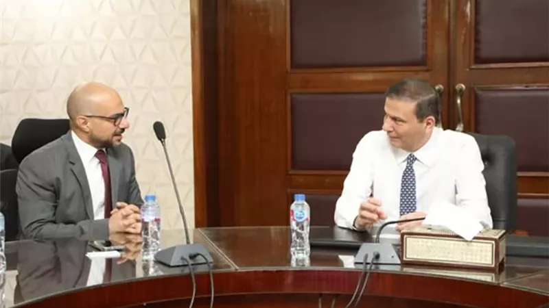وزير الزراعة يستقبل ممثلي شركة 
