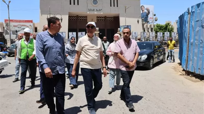 محافظ المنيا يتفقد أعمال تطوير ميداني المحطة ولوتس