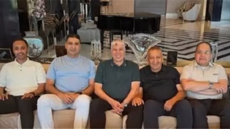 كامل أبو علي ينهي الأزمة بين شوبير ونواب بورسعيد