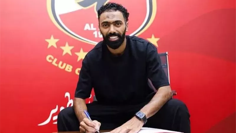 رسميا.. الأهلي يجدد عقد حسين الشحات لمدة موسمين