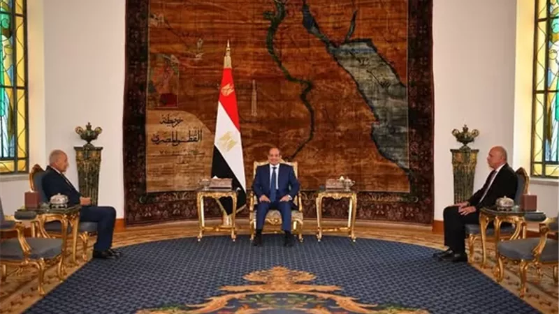 الرئيس السيسي يؤكد حرص مصر على مواصلة دعمها الراسخ لدور الجامعة العربية
