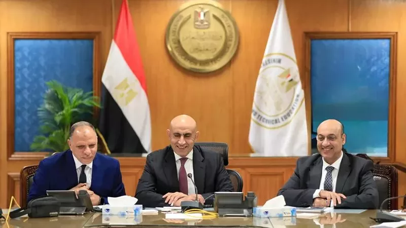 التعليم تعلن نجاح خطة تأمين وتنظيم أول أيام امتحانات الثانوية العامة