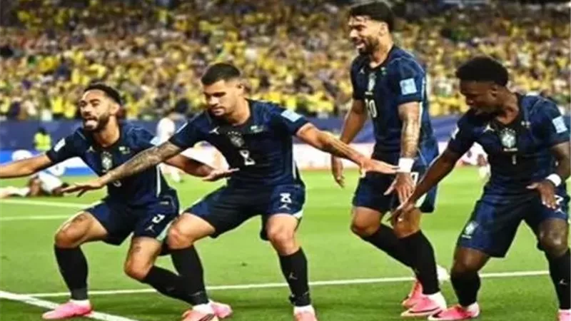 طاقم تحكيم مكسيكي لإدارة مباراة البرازيل واستكلندا بالمونديال