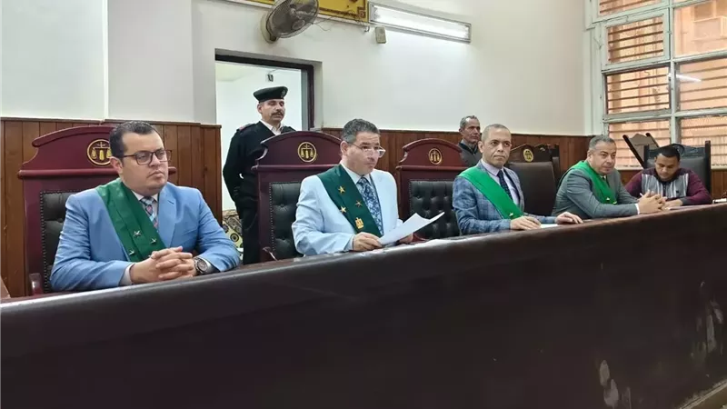 حبس عاملين بتهمة سرقة شركة سياحية وحيازةهيروين وسلاح أبيض بالمنيا